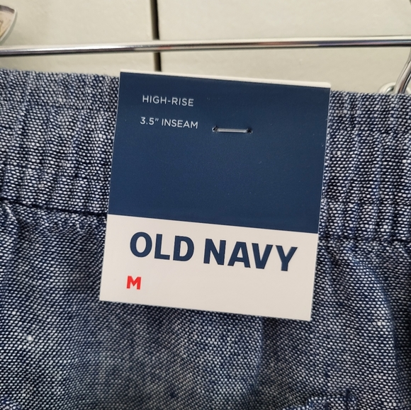 Shorts NWT - Picture 3 of 3